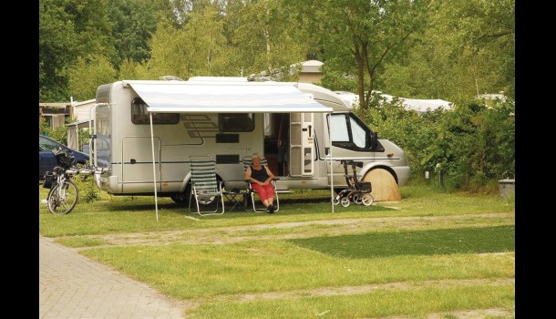 Camperplaats-op-Camping-de-Berken-Medium-1.jpg